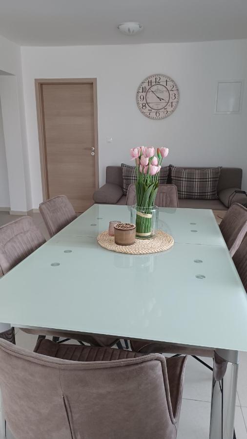 Apartmani Sara บาร์บินเย ภายนอก รูปภาพ
